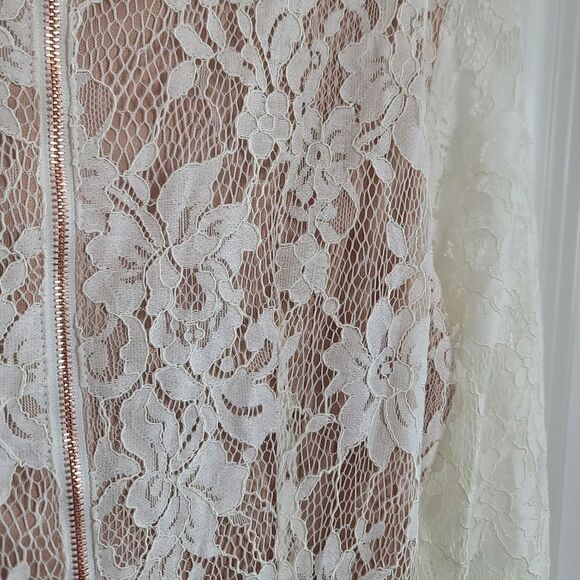 DRESS FORUM Lace Long Sleeve Dress - Picture 8 of 12